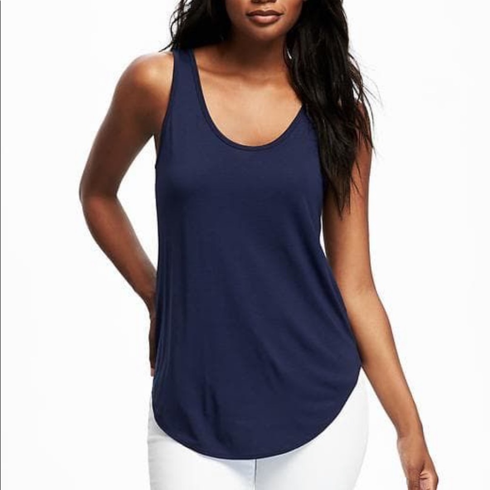 NWT navy blue t-shirt scoop neck tank.